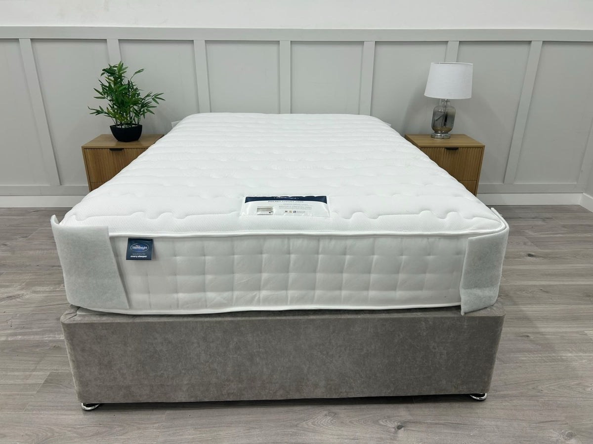 Silentnight 2800 Pocket Luxury Mattress 4FT Double RRP £995