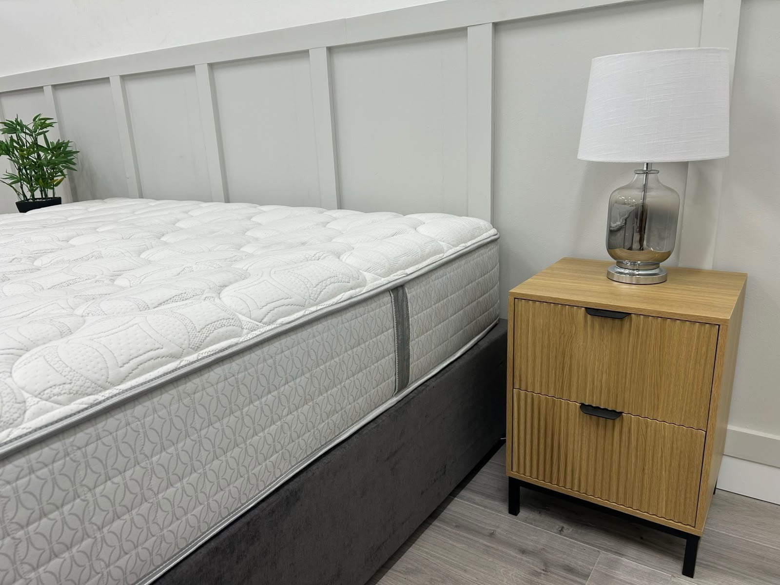Sealy Posturepedic Elevate Tranquility Firm Mattress  6FT Superking RRP £2195