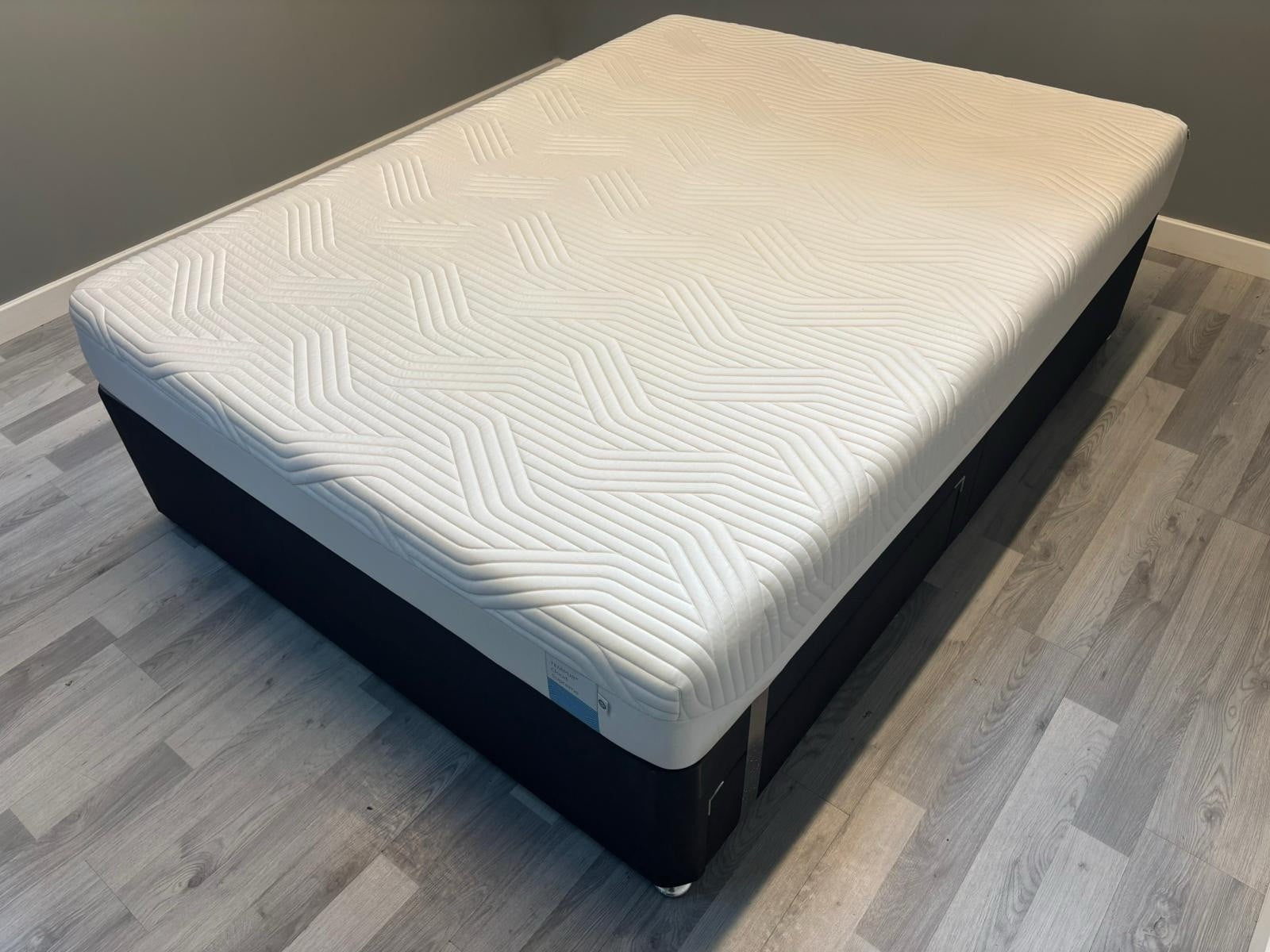 Tempur Contour Supreme 4FT 6 Double Mattress RRP £1799