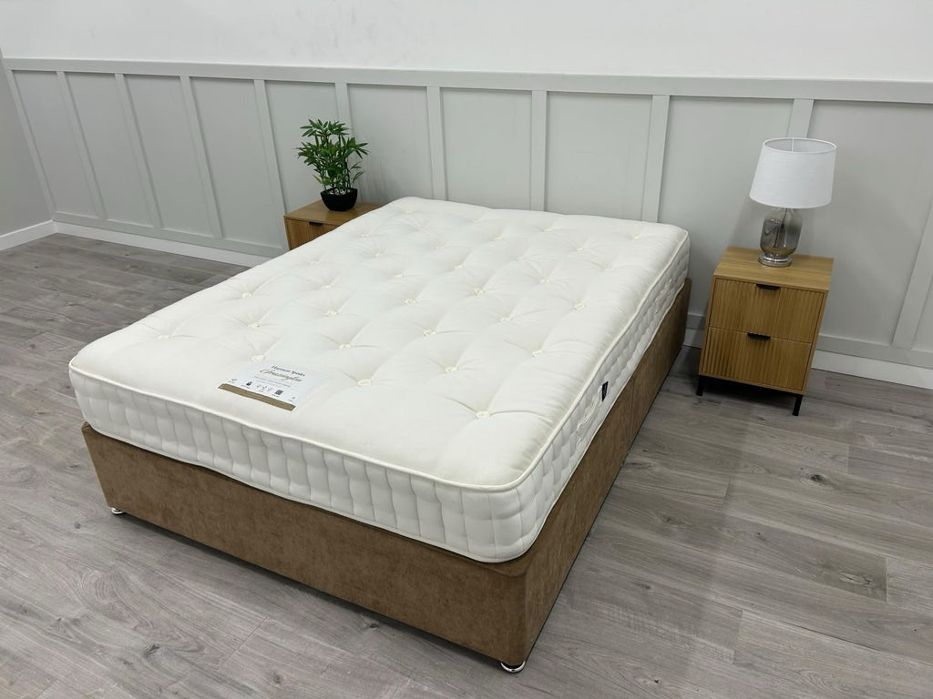 John Lewis Harrison Spinks Grassington 5750 Pocket Mattress in 5FT Kingsize, medium firm, with plush fabric and detailed stitching.