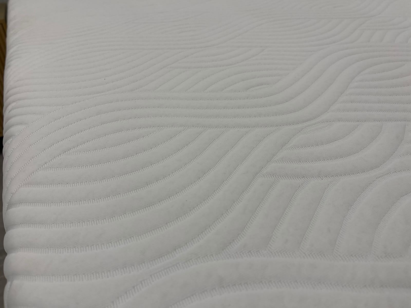 Dormeo Octaspring Hybrid Plus 4FT 6 Double Mattress £1799