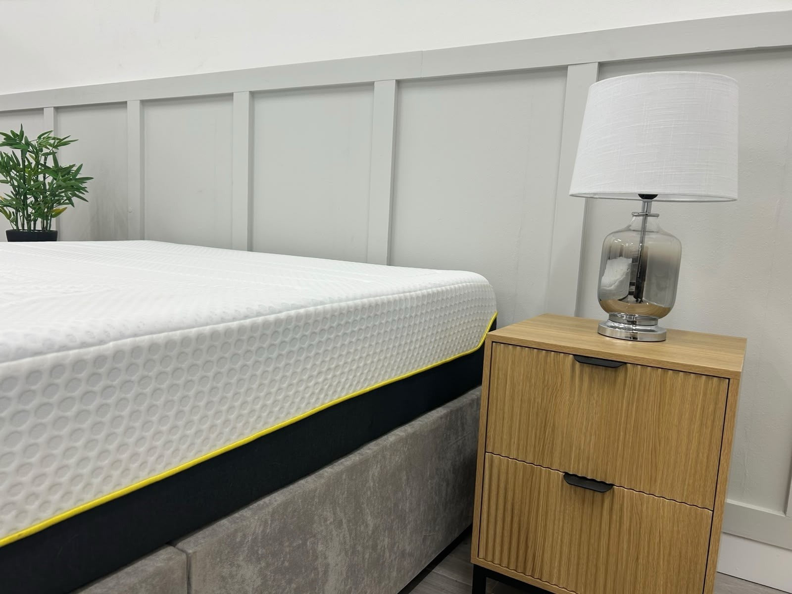 Mlily Ultra 270 4FT 6 Double Mattress RRP £1299