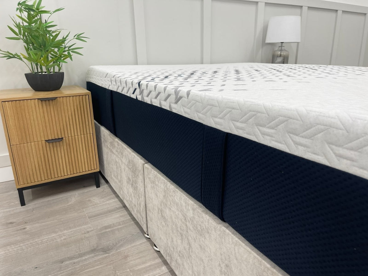 Nectar Ultra Cool Hybrid Mattress 4FT 6 Double RRP £1099