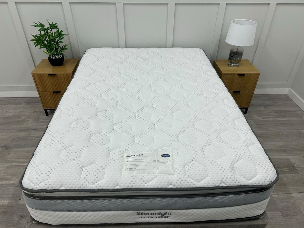 Silentnight Memory Cool 2000 Boxtop Mattress 4FT 6 Double
