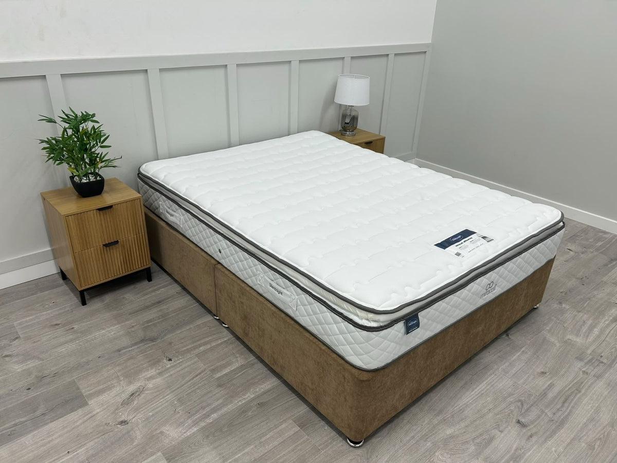 Silentnight Mircoil Pillow Top Mattress 5FT Kingsize  RRP £1099