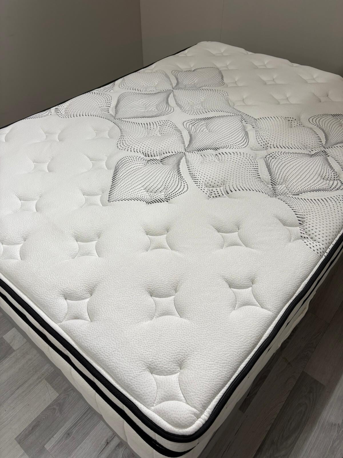 IGEL 4000i Nanotech 5FT Kingsize Plushtop Mattress Firm  - RRP £1899 - Home Furniture Interiors