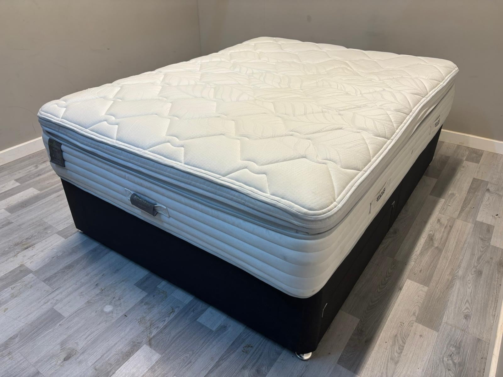 Staples and Co Revitalise Eco Latex Pocket 3800 Mattress, 5ft Kingsize RRP £1699 - Home Furniture Interiors
