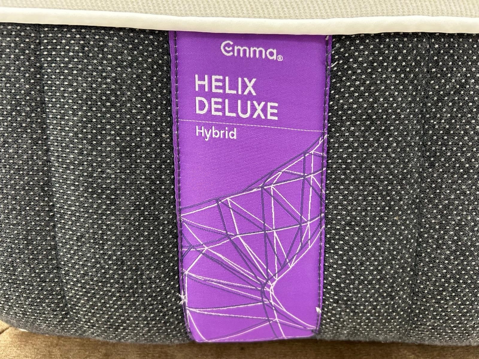 Emma Mattress Helix Hybrid Deluxe 4Ft 6 Double    RRP £1599