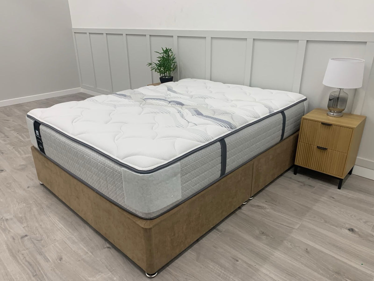Sealy Posturepedic Elevate Ultra Webber Mattress 5FT Kingsize Medium / Firm