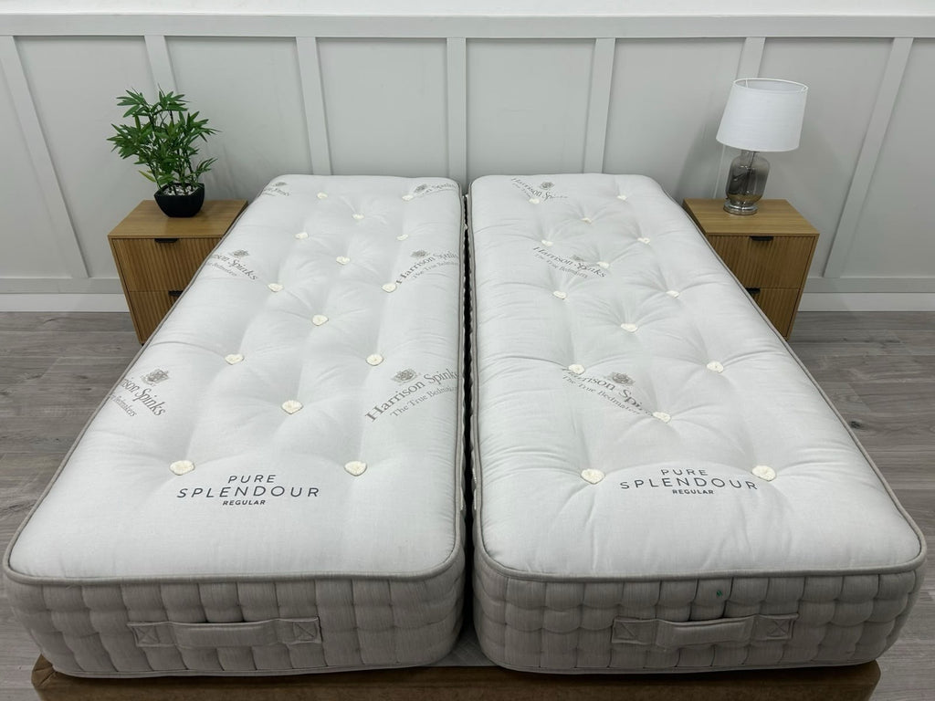 Harrison Spinks Pure Splendour 5FT kingsize mattress with zip and link design, featuring plush fabric and detailed stitching.