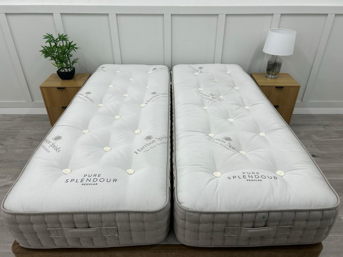 Harrison Spinks Pure Splendour 5FT kingsize mattress with zip and link design, featuring plush fabric and detailed stitching.