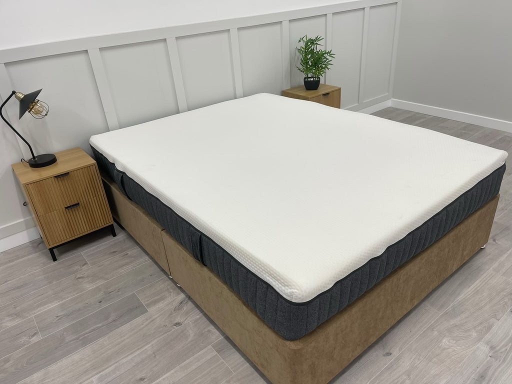 Emma Original Premium Hybrid 4FT 6 Double  Mattress - RRP £699