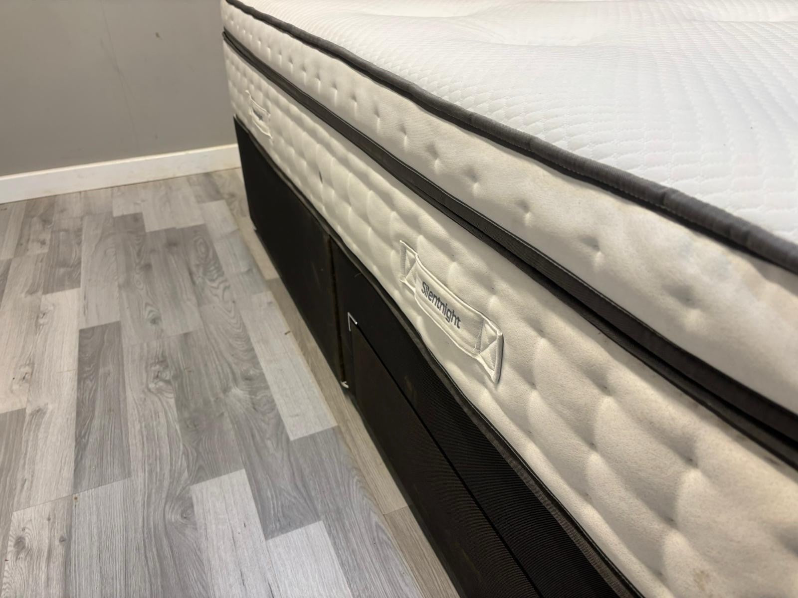 Silentnight Geltex Ultra 3000 Pocket BoxTop 4FT 6 Double RRP £1499