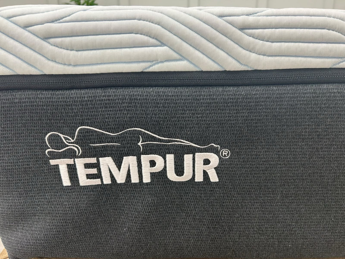 TEMPUR Pro Luxe SmartCool Soft Mattress 5FT Kingsize