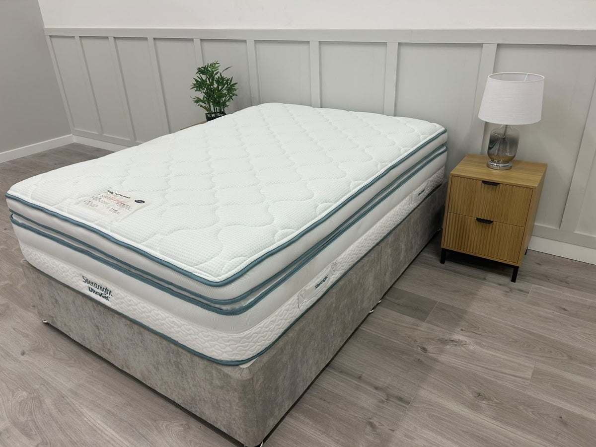 Silentnight 3000 Ultragel Cool To Touch Boxtop Mattress 4FT 6 Double RRP £1099