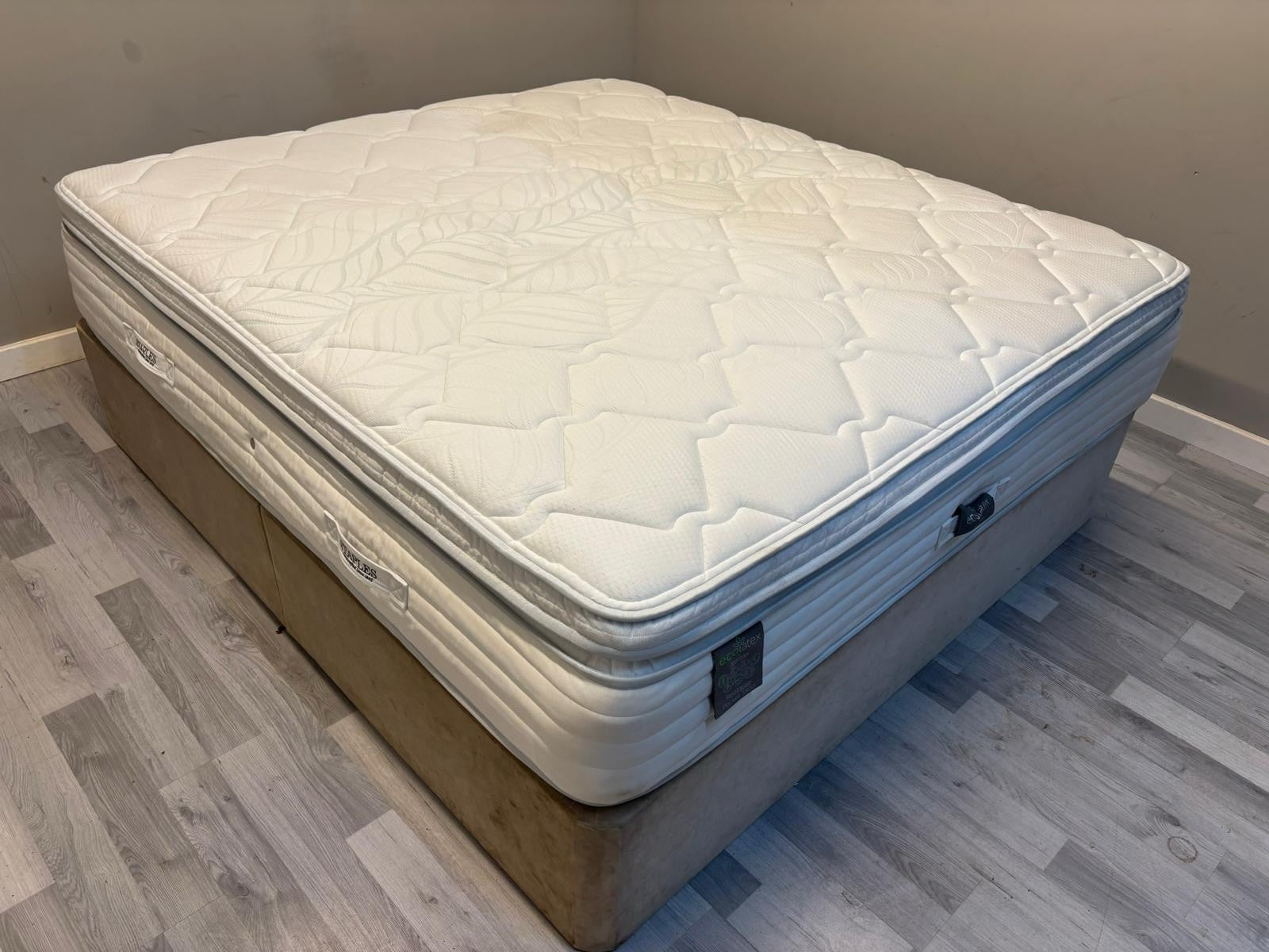 Staples and Co Revitalise Eco Latex Pocket 3800 Mattress 6FT Superking RRP £1899 - Home Furniture Interiors