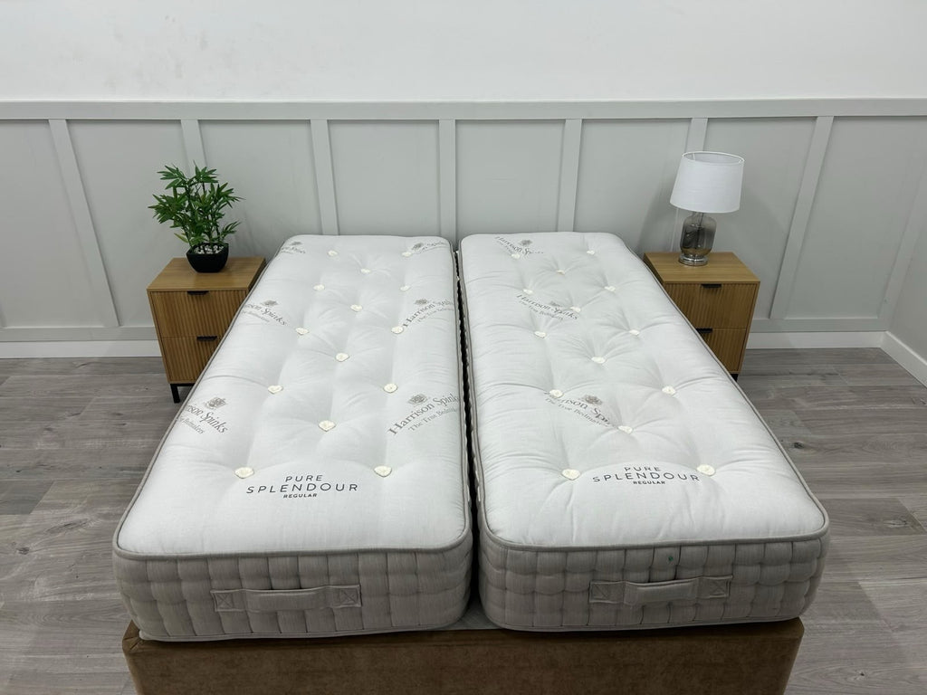 Harrison Spinks Pure Splendour 5FT Kingsize mattress with zip and link design, showcasing plush fabric and supportive structure.
