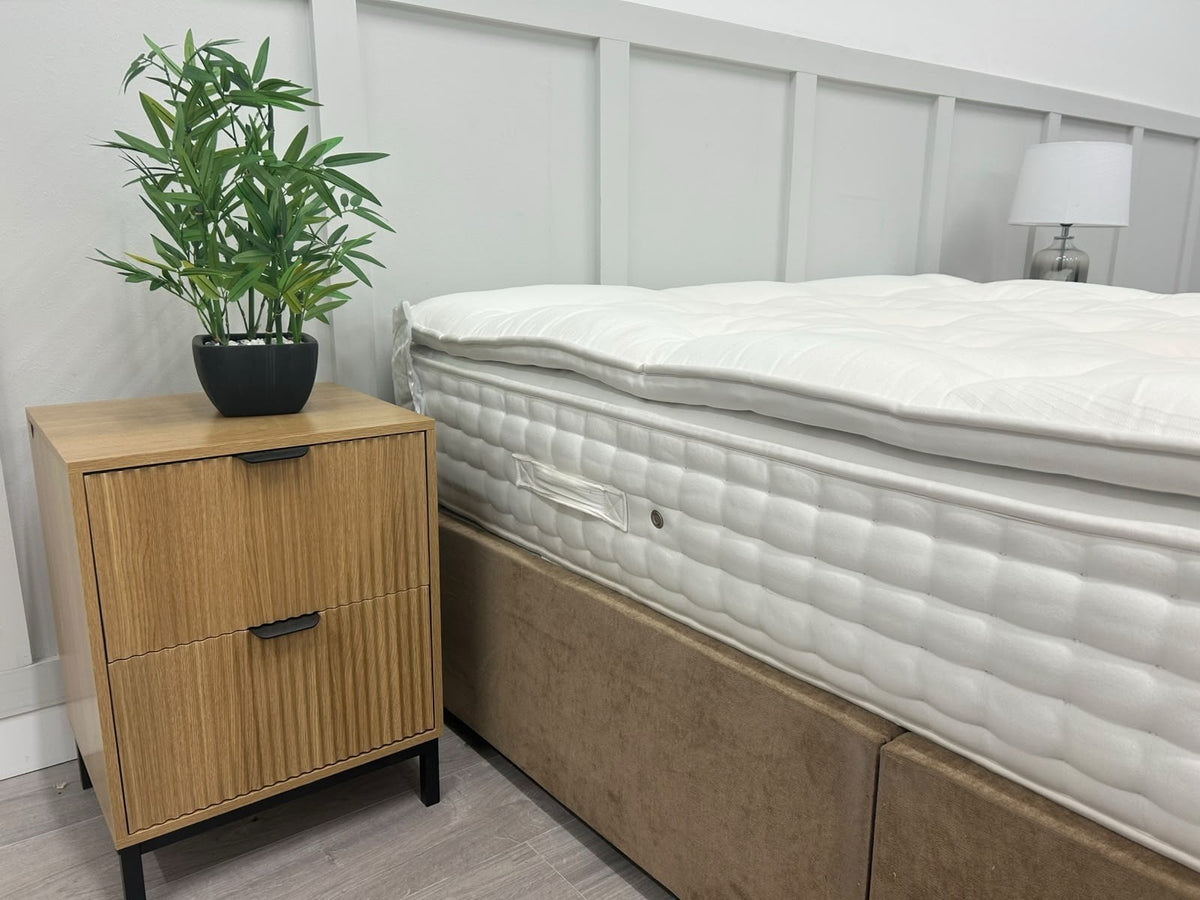 Staples Artisan Superior 5FT Kingsize Mattress Medium RRP £1890 Pillow top