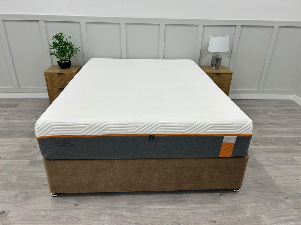 Tempur Original Luxe 5FT Kingsize Mattress - RRP £2795 Medium