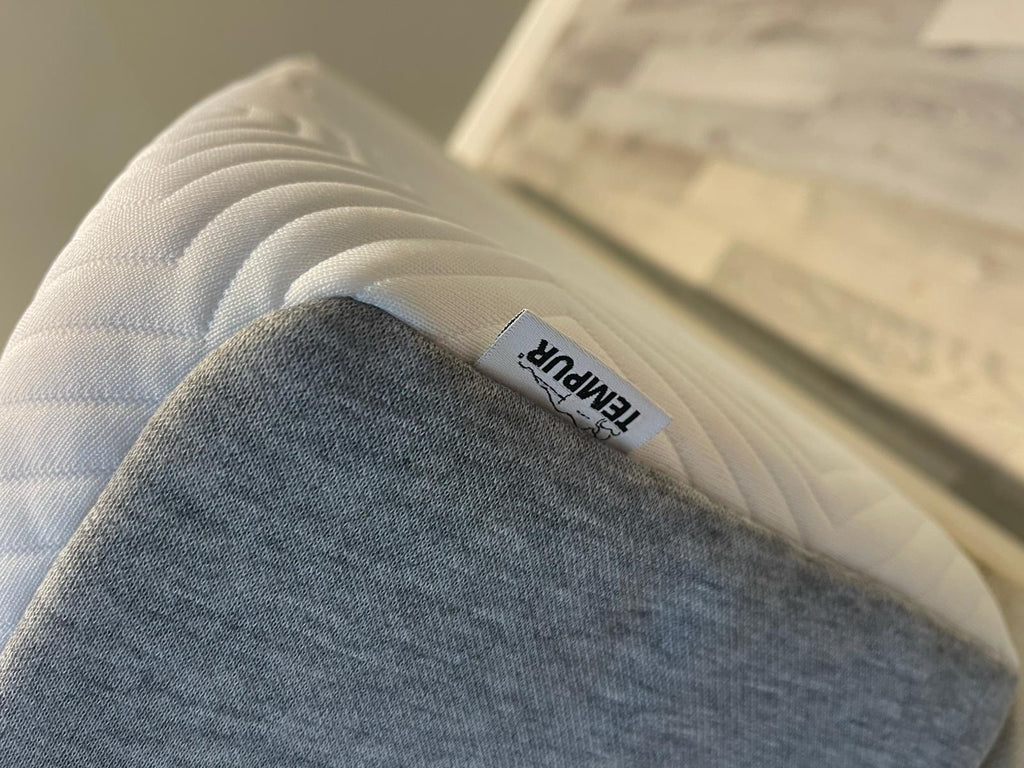 Tempur Ease Double 4FT 6 Mattress, Medium Firm - RRP £1,098 - Home Furniture Interiors