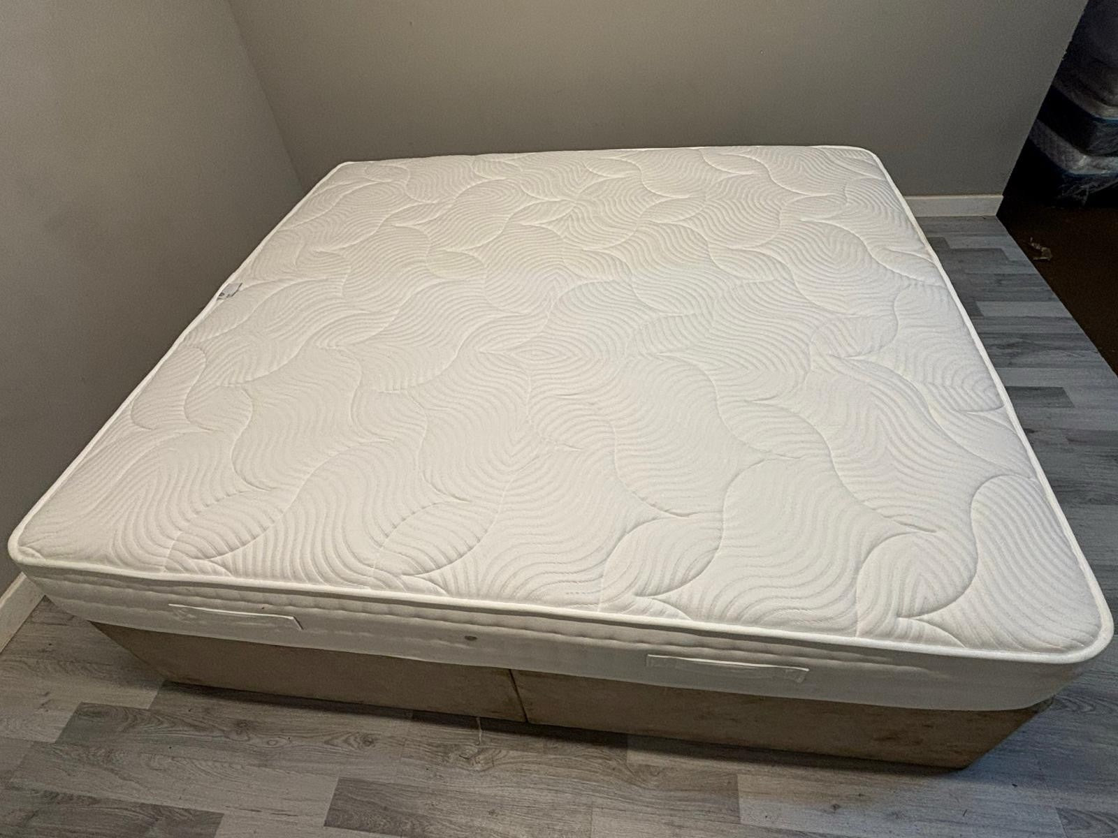 Sleep Story Highgrove Firm Gel 6FT Superking Mattress - RRP £899 - Home Furniture Interiors