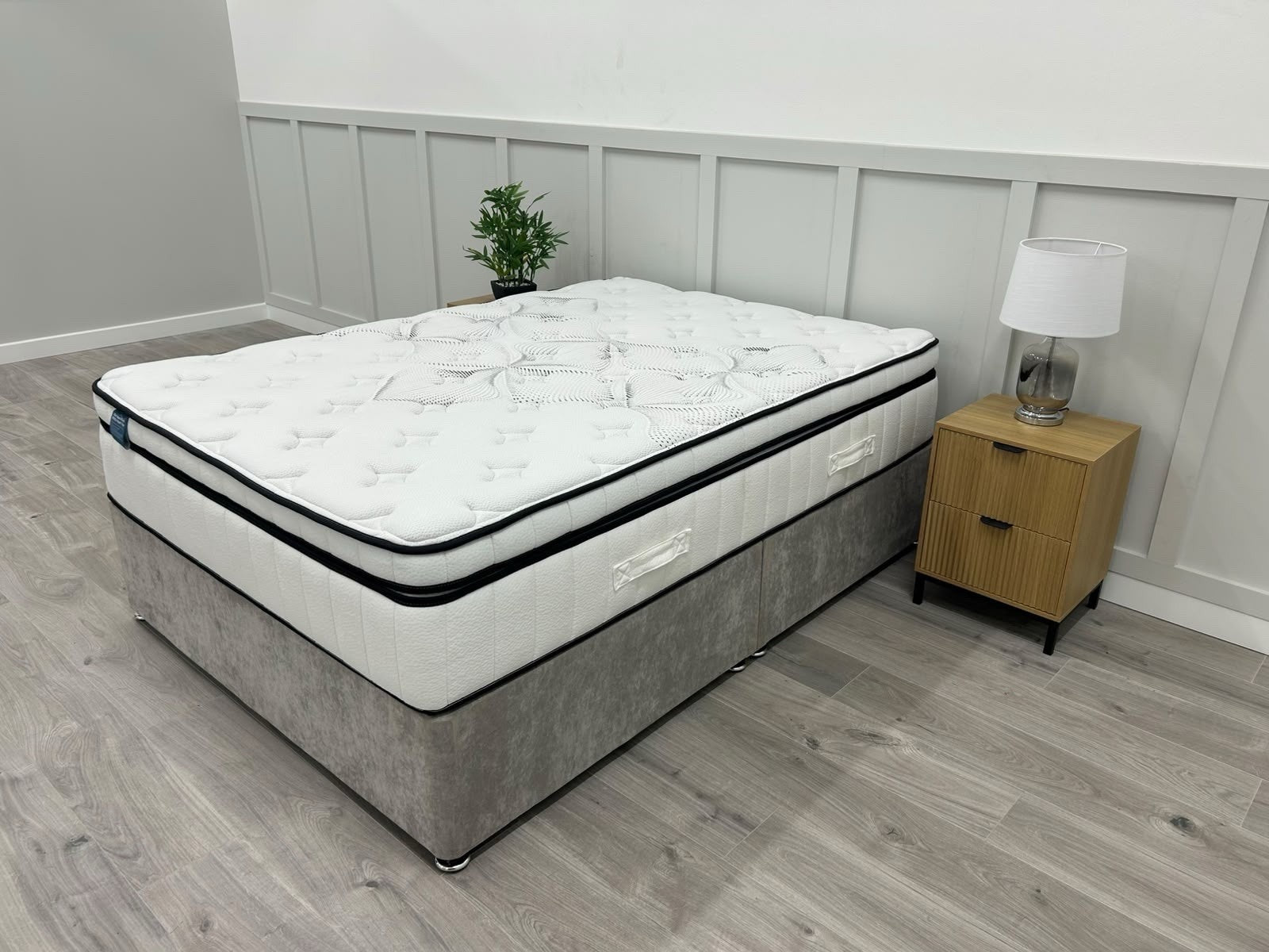 IGEL 4000i Nanotech 5FT Kingsize Plushtop Mattress Medium  - RRP £1899