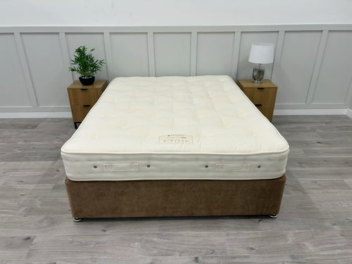 Hypnos Luxurious Earth 02 Double 4FT 6 mattress showcasing plush fabric, quilted surface, and supportive medium firmness.