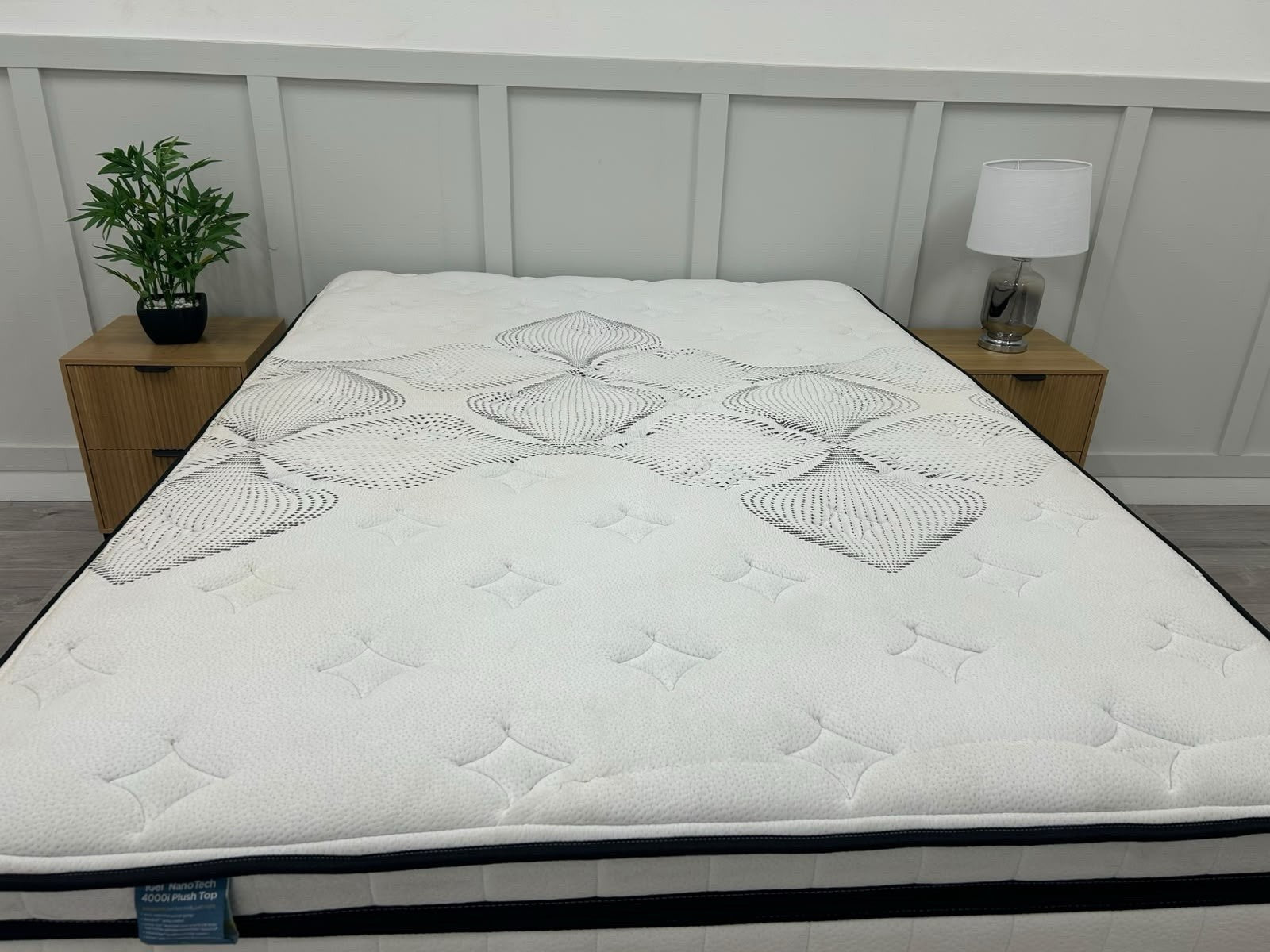 IGEL 4000i Nanotech 4FT 6 Double Plushtop Mattress Medium  - RRP £1899