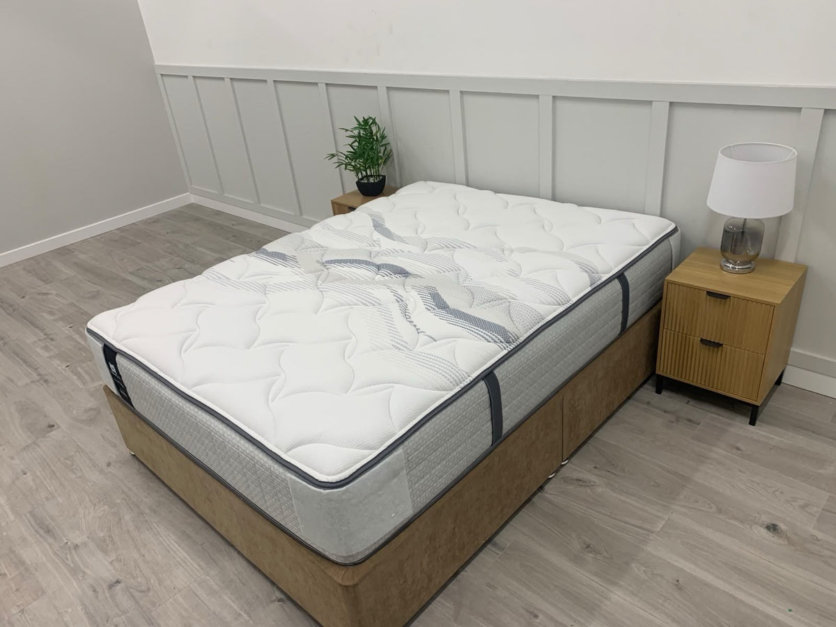 Sealy Posturepedic Elevate Ultra Webber Mattress 5FT Kingsize Medium / Firm
