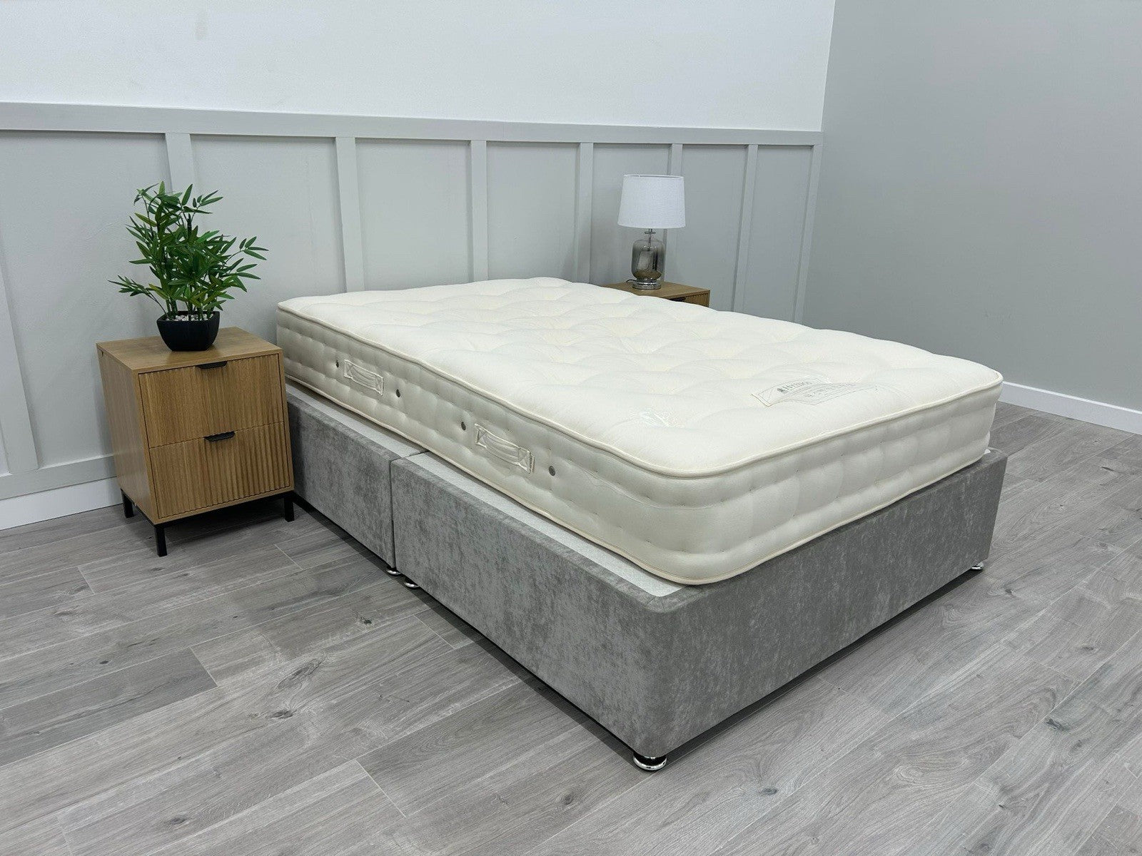 Hypnos Luxurious Earth 02 Mattress Small Double 4FT RRP £2299 Medium