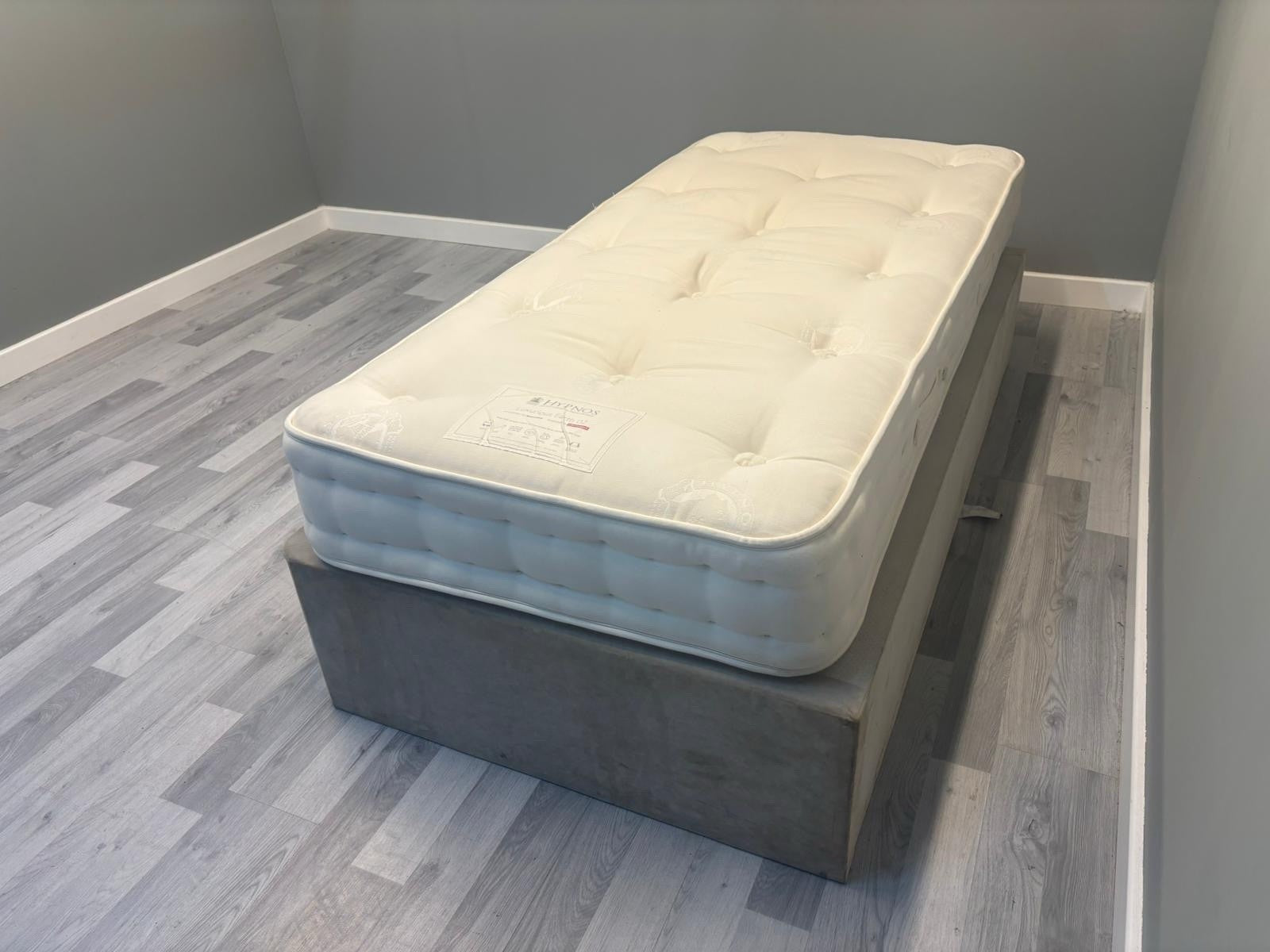 Hypnos Luxurious Earth 02 Single 3FT Medium Mattress £1699 A - Home Furniture Interiors