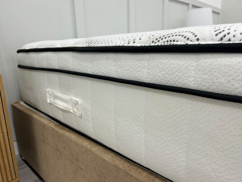 IGEL 3000i Nanotech 5FT Kingsize Plushtop Mattress - RRP £1899 Firm