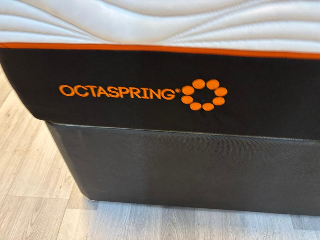 Dormeo Octaspring Mistral Medium Firm 4FT 6 Double Mattress £1399