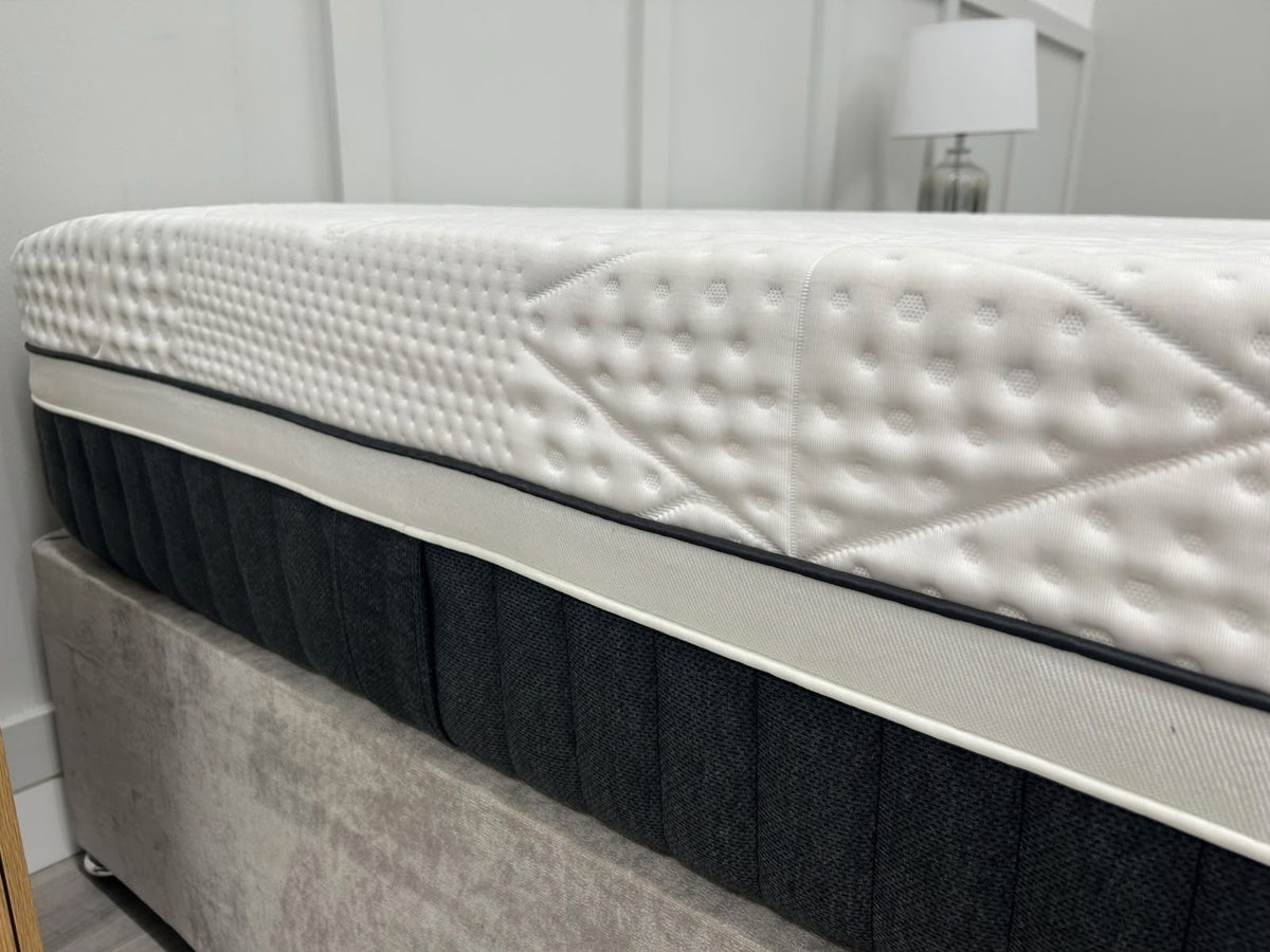 Emma Mattress Diamond Deluxe 4FT 6 Double Mattress  - RRP £1697
