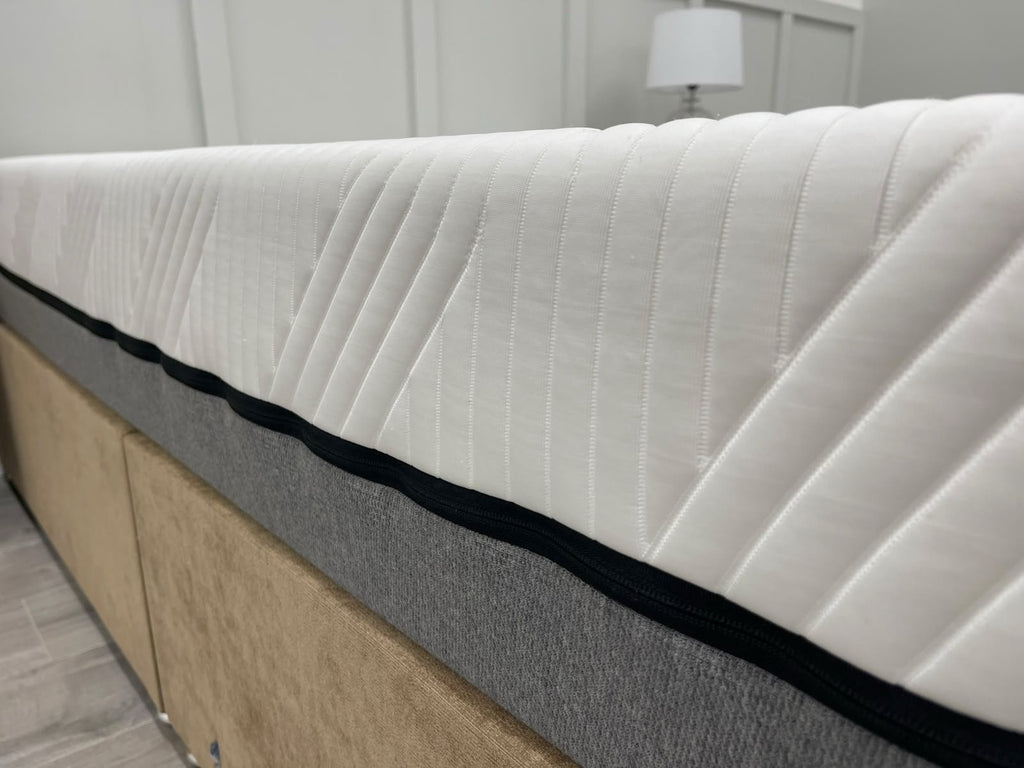 Tempur Firm Elite Black 5FT Kingsize Mattress RRP £2195 A