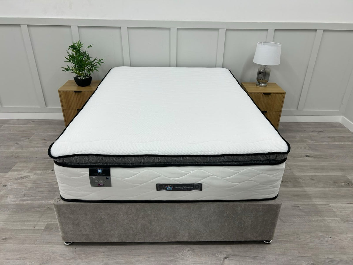 Sealy Brisbane / Orwell Pocket Springs 4FT 6 Double. RRP £2699