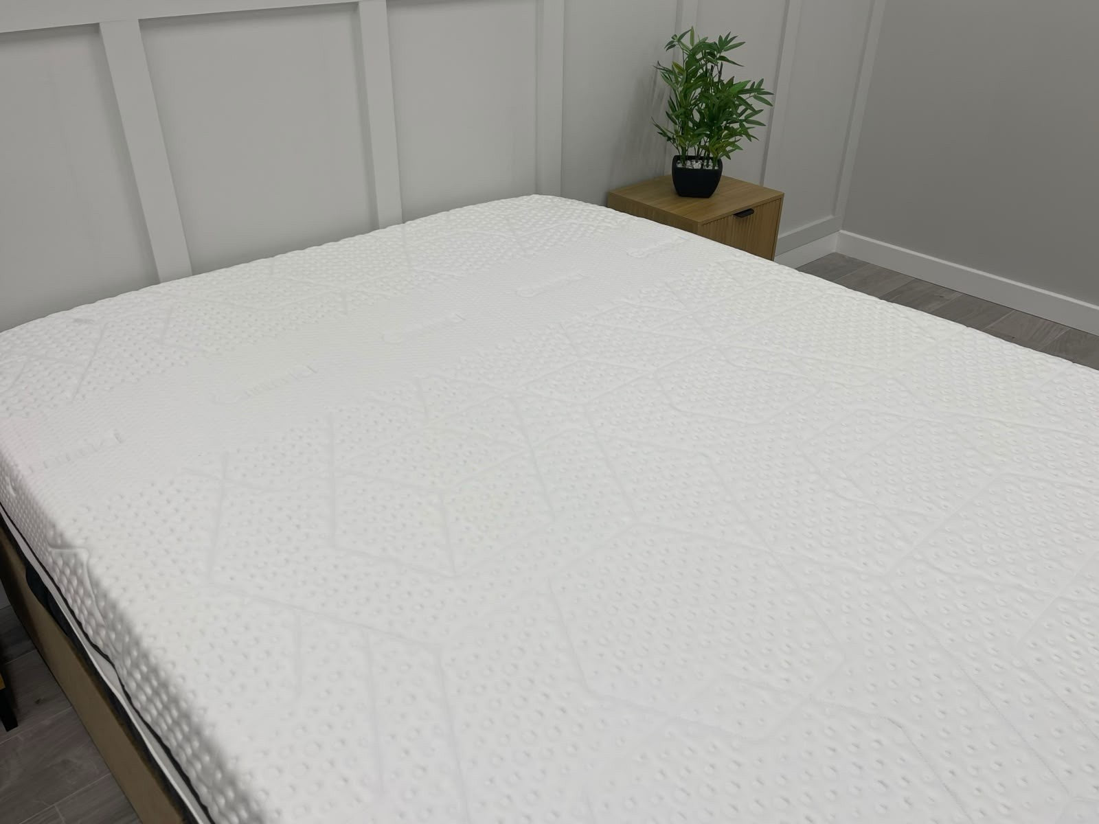 Emma Mattress Diamond Deluxe Spring Free 5FT Kingsize Mattress  - RRP £1879