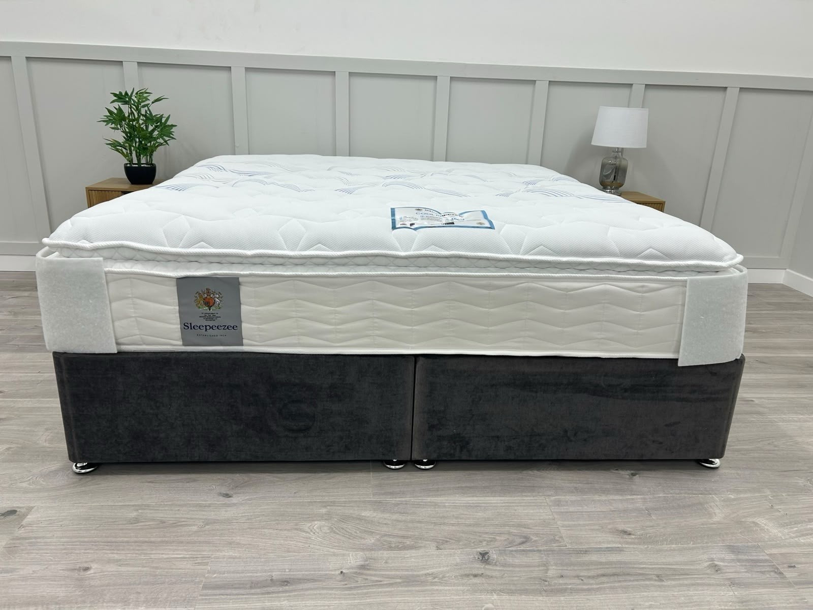 Sleepeezee Cool Rest 4500 Pocket Spring Mattress, Superking 6FT RRP £2399 Medium
