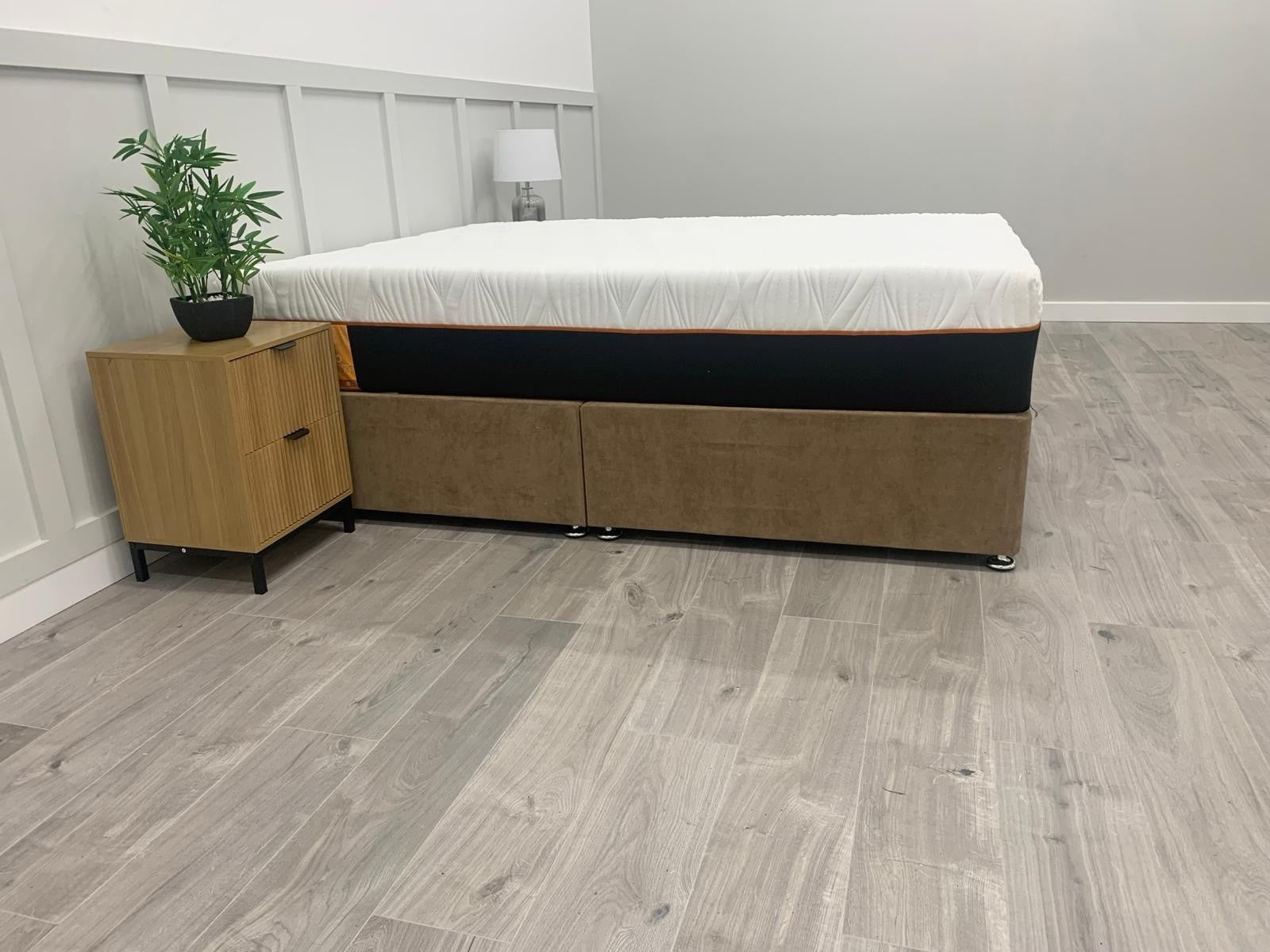 Octaspring 8500 Memory Foam Mattress 5FT Kingsize RRP £2569 150cm X 200cm