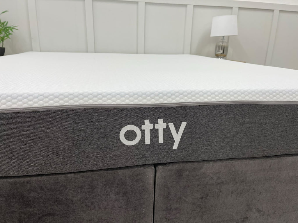 OTTY Hybrid Mattress 6FT Superking RRP £749 23cm Deep Medium / Firm