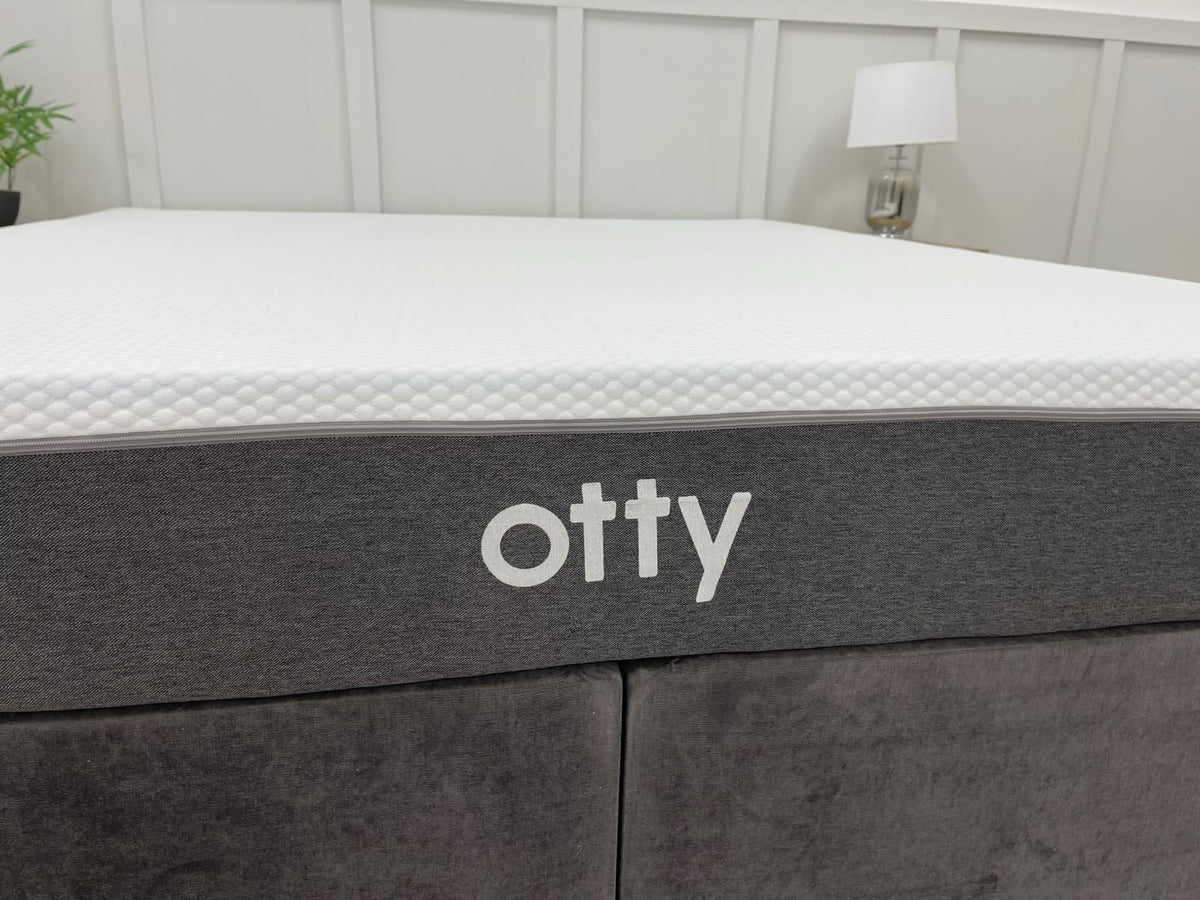 OTTY Hybrid Mattress 6FT Superking RRP £749 23cm Deep Medium / Firm