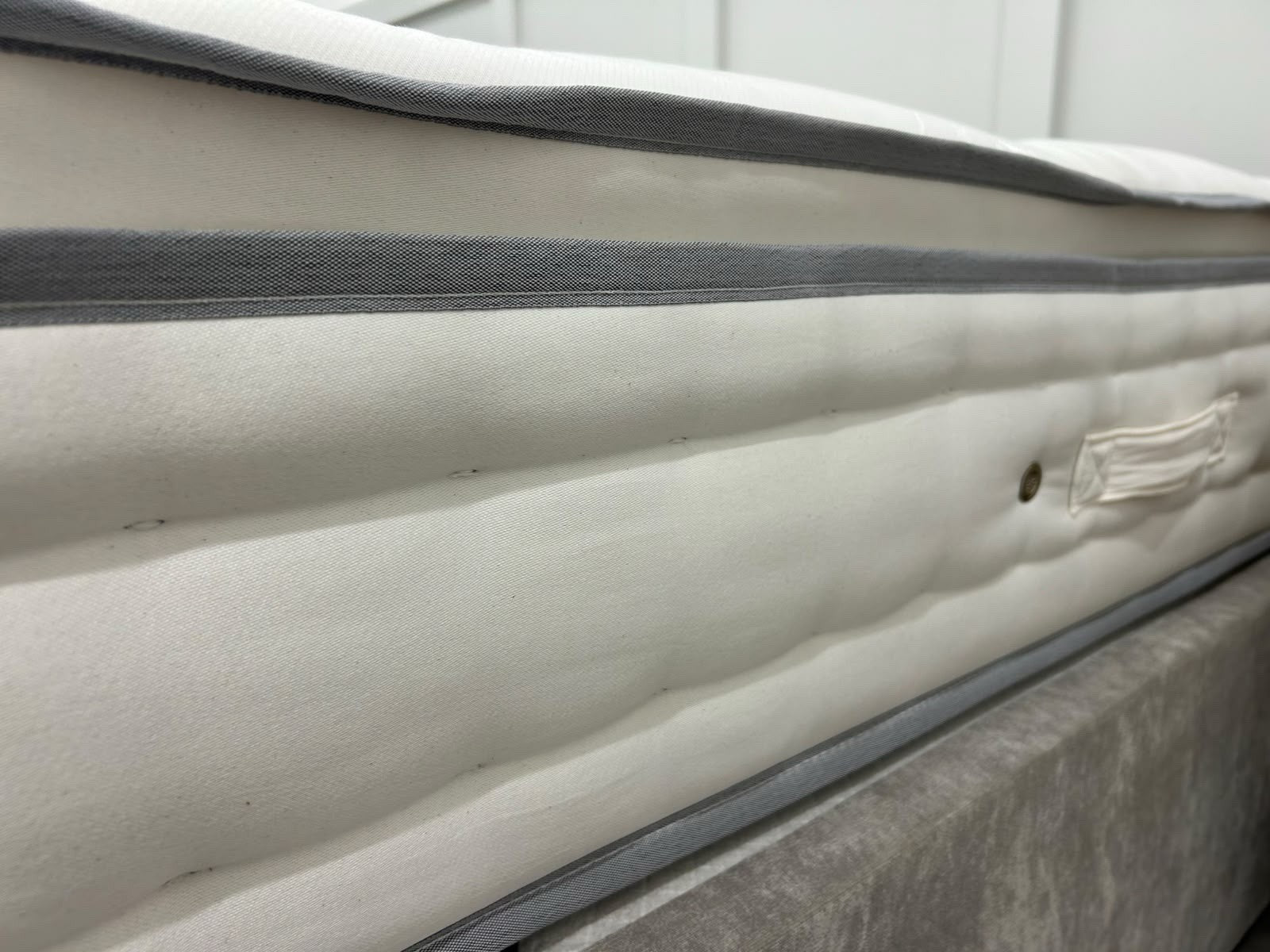 Millbrook Wool Luxury 3000 Pillowtop 4FT 6 Double Mattress Medium RRP £1795