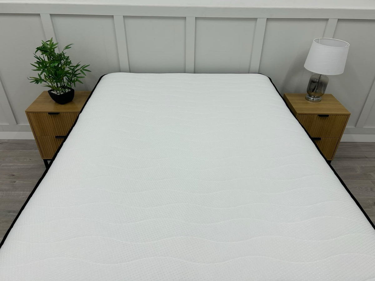Sealy Brisbane / Orwell Pocket Springs 4FT 6 Double. RRP £2699
