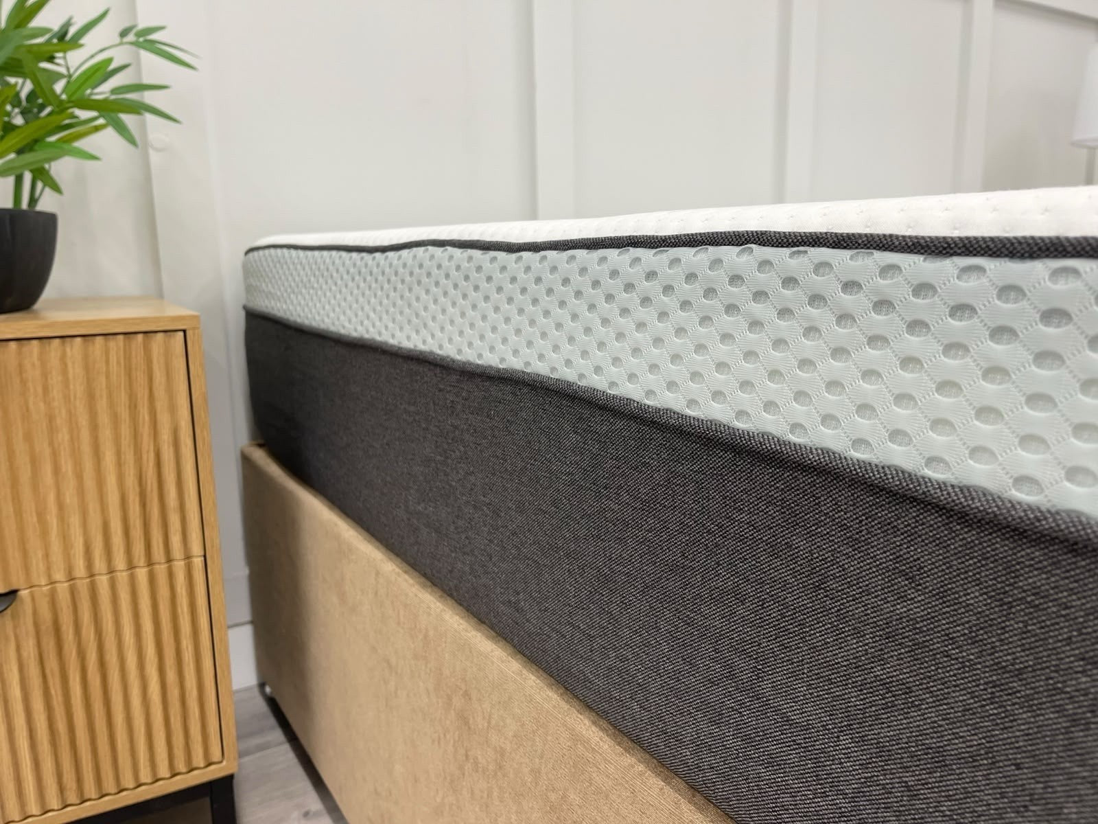 OTTY Bamboo Hybrid 5FT Kingsize Mattress RRP £749  Medium / Firm