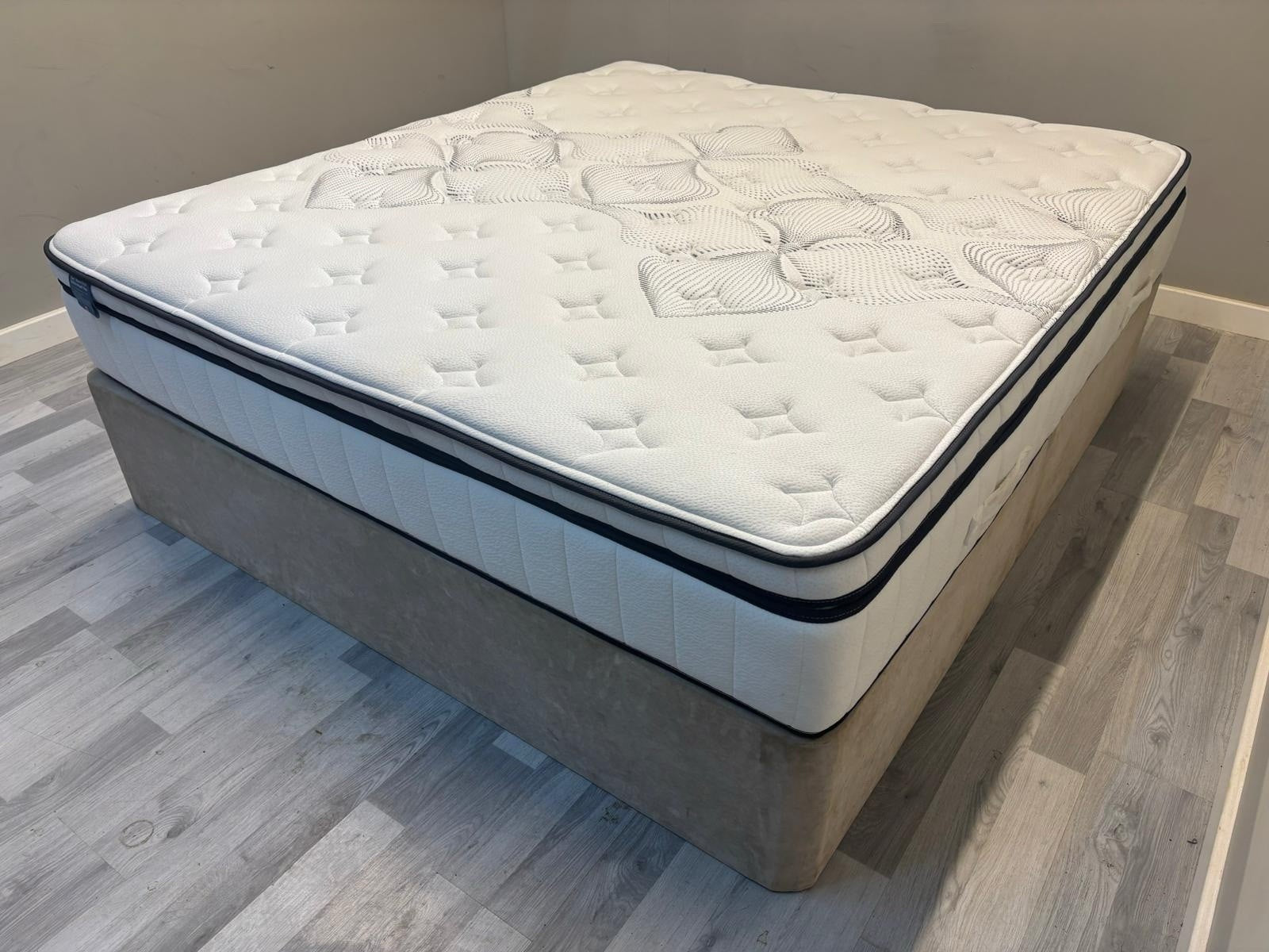 IGEL 3500i Nanotech 6FT SuperKing Plushtop Mattress RRP £2,099 Firm A - Home Furniture Interiors