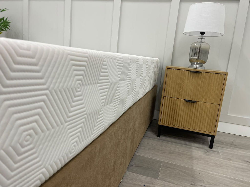 Tempur 22 Ease 4FT 6 Double Mattress, Medium Firm - RRP £1,298