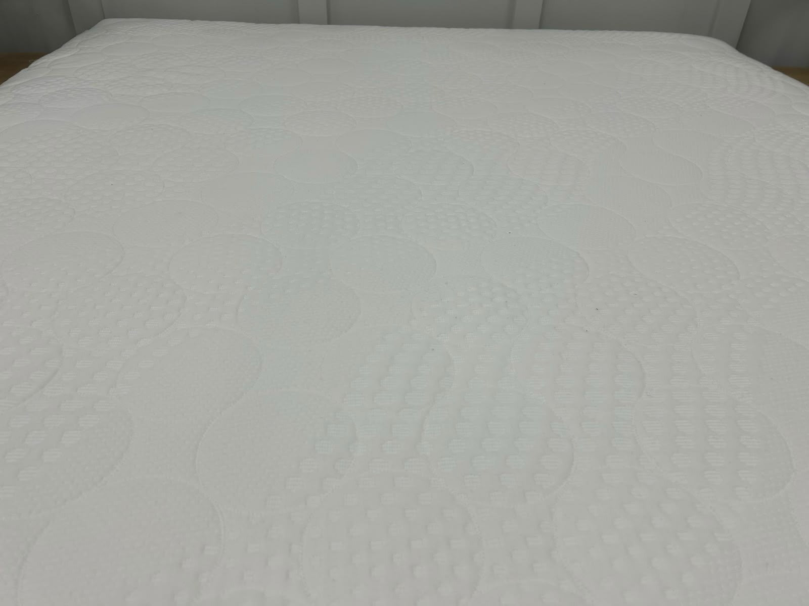 Eve Hybrid Uno Medium Mattress 5FT Kingsize Medium RRP £1199