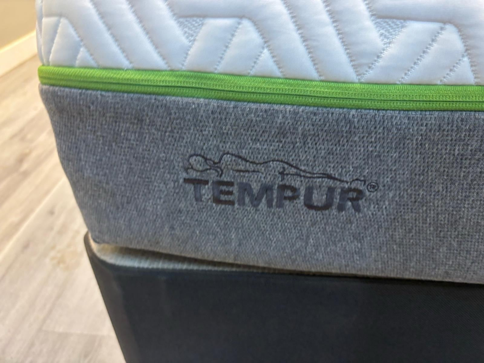 Tempur Hybrid Elite 5FT Kingsize RRP £1899 Medium Firmness - Home Furniture Interiors