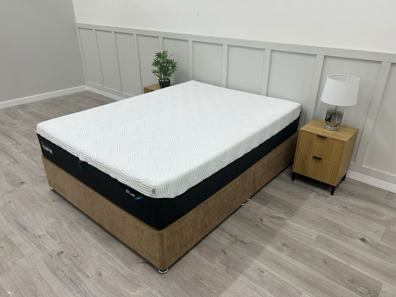 TEMPUR Pro Luxe SmartCool Soft 5FT Kingsize Mattress RRP £2799