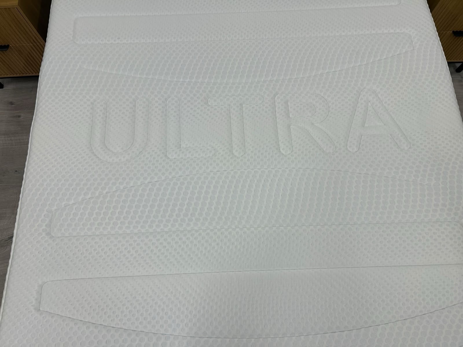 Mlily Ultra 270 4FT 6 Double Mattress RRP £1299